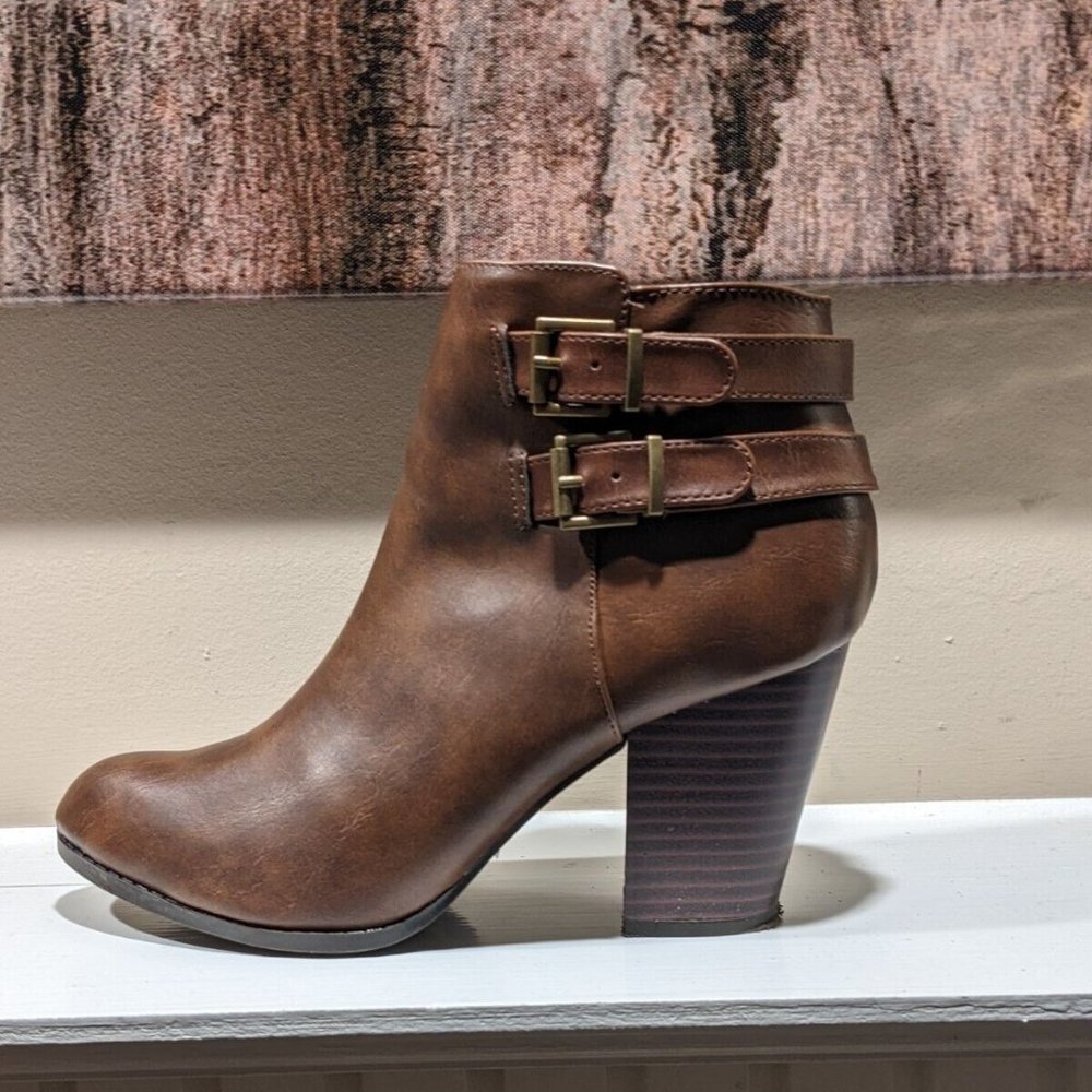Charlotte Russe Womens Lux Size 8 Brown 2.5" Block Heel Ankle Boot Booties